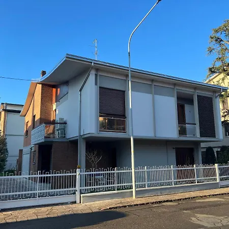 Apartamento La Casa Del Parco Ferrari Módena