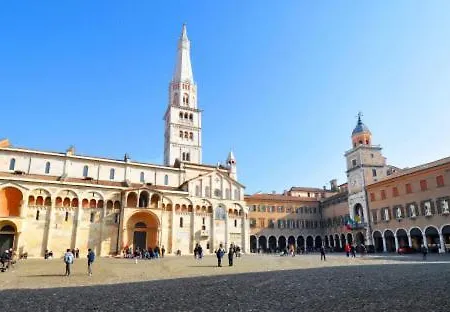 La Casa Del Parco Ferrari モデナ