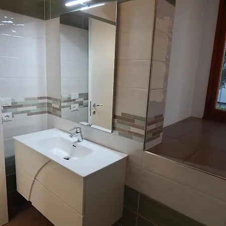 アパート La Casa Del Parco Ferrari モデナ